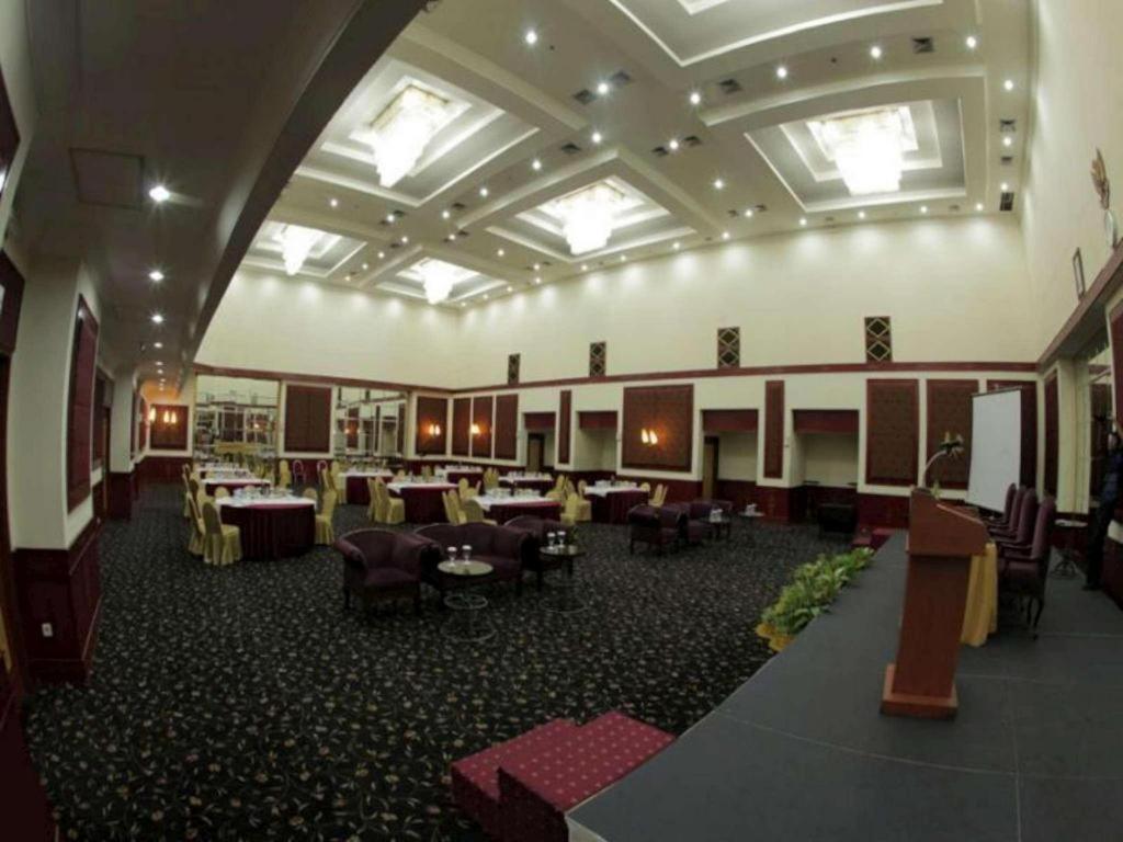 Oasis Amir Hotel Jacarta Exterior foto